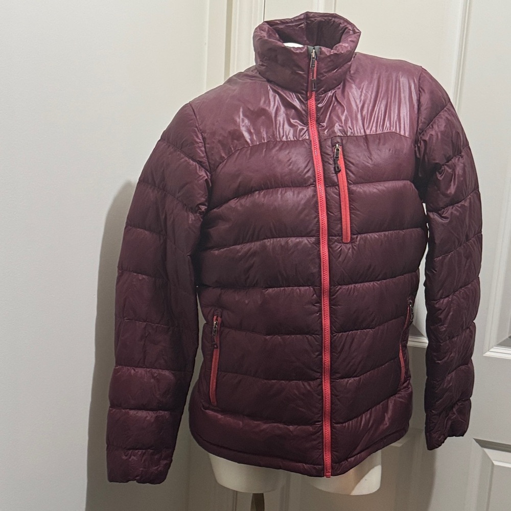 Patagonia Maroon Quilted Down Puffer Jacket With Coral Zippers